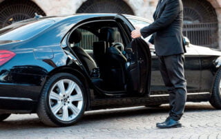 Milwaukee WI to Chicago IL Black car service