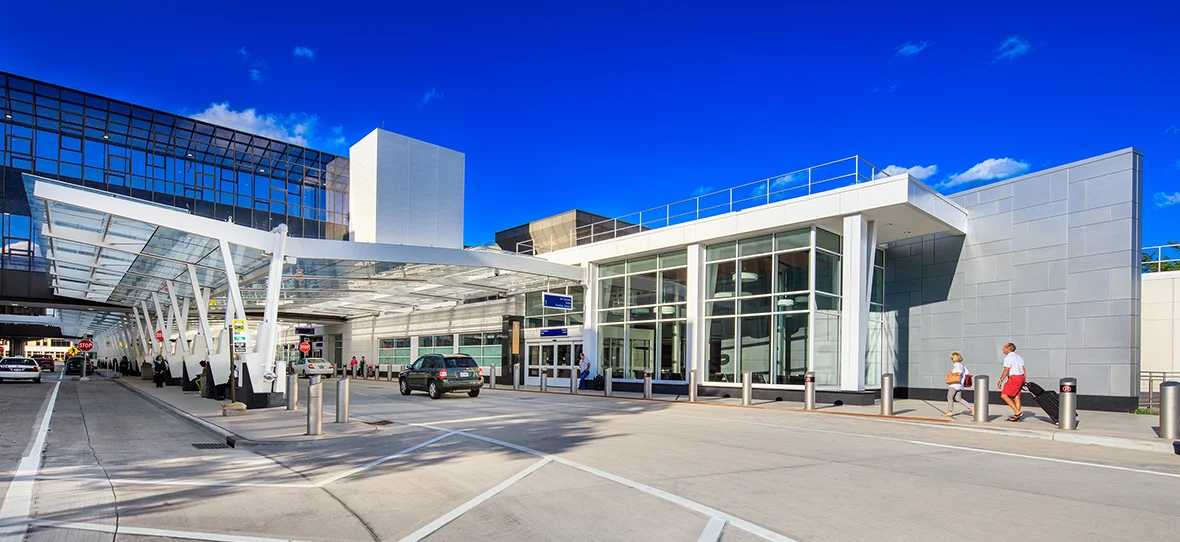milwaukee airport limo service for travelers flying into milwaukee from JFK